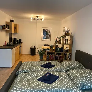 Zuhause Fuehlen In Kreuzberg Appartamento